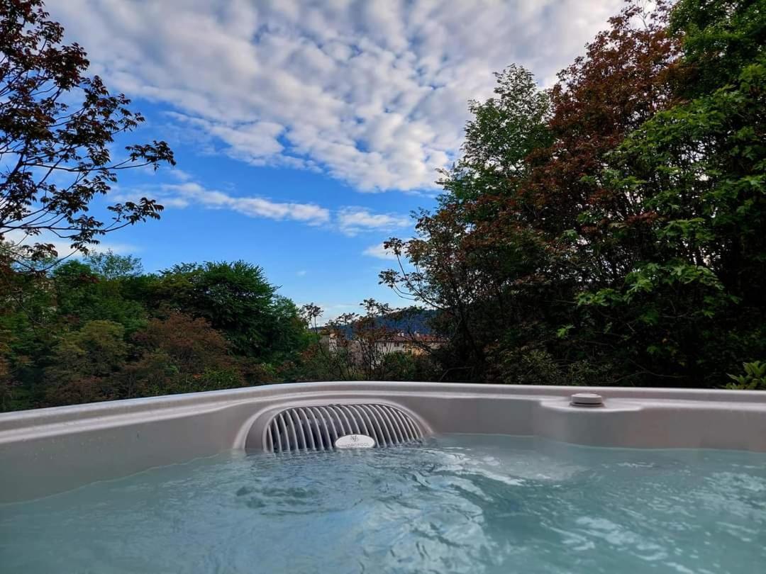 La Casa Rosa Di Segusino With Spa Jacuzzi In Garden Sequsino Luaran gambar